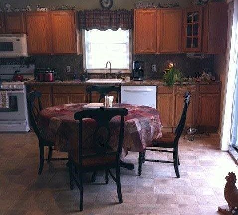 5th image of 404 Birch Hollow Dr