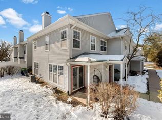 1302 Waterford Rd #8, Morrisville, PA 19067