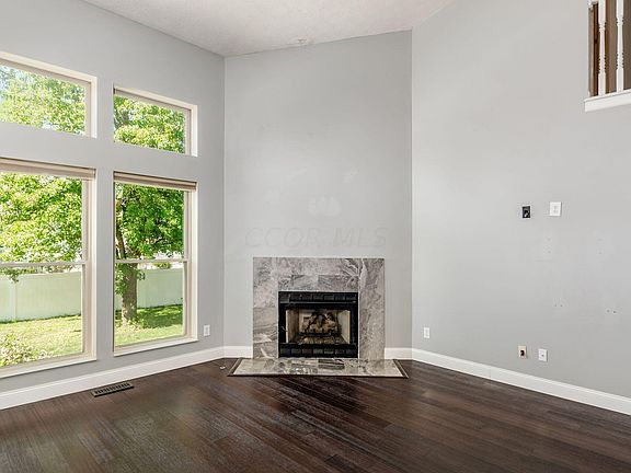 4th image of 4642 Gillenbury Loop E