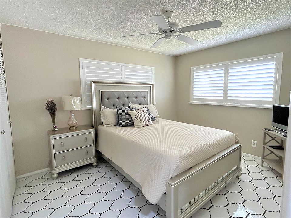 1st image of 2571 Barkley Drive W #A