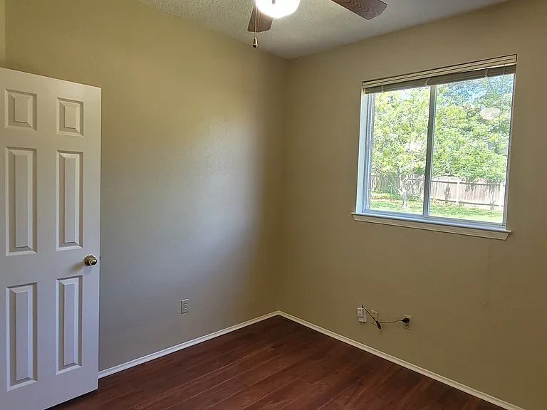 5909 Rickerhill Ln — Photo 12