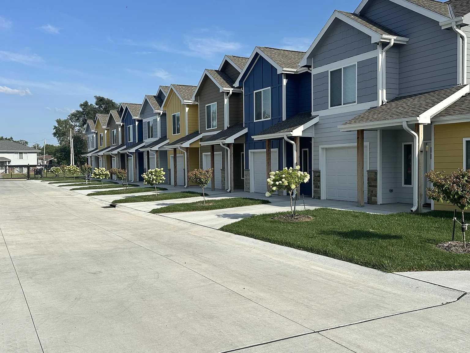 Black Squirrel Flats Townhomes - 7 — Photo 3