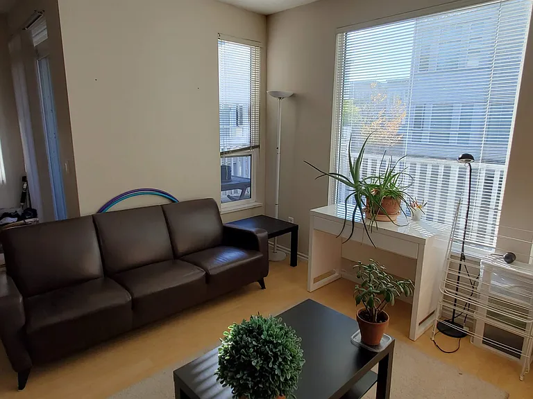 12331 McNeely Dr #ROOMS IN SHARED — Photo 20
