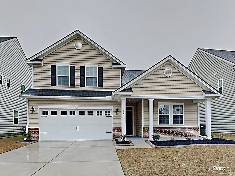 701 Redbud Ln — Photo 1