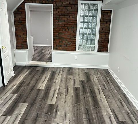 3rd image of 6397 Main St