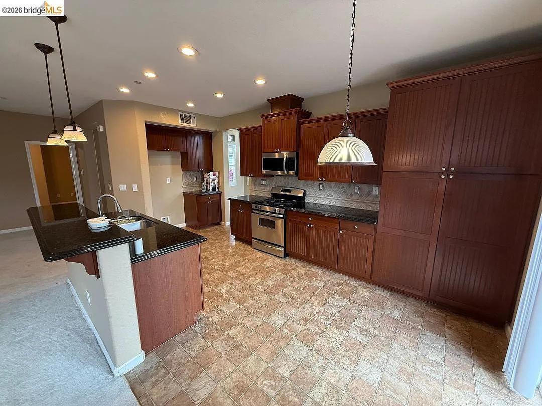 Building Photo - 981 Finn Way