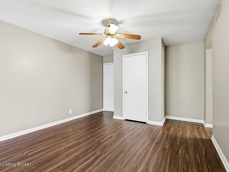 319 Idlewylde Dr #8 — Photo 7