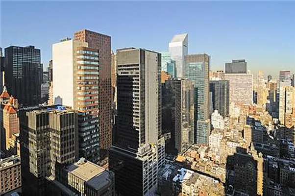 Rented by Time Equities Brokerage | media 14