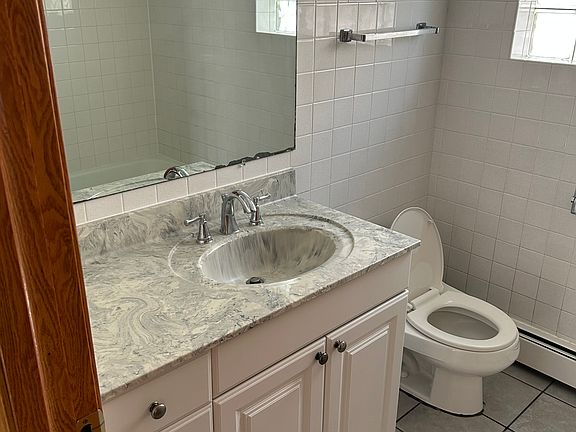 3rd image of 6104 W 87th St APT 1