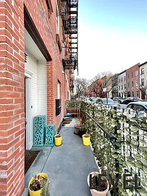 Rented by Level Group | media 15