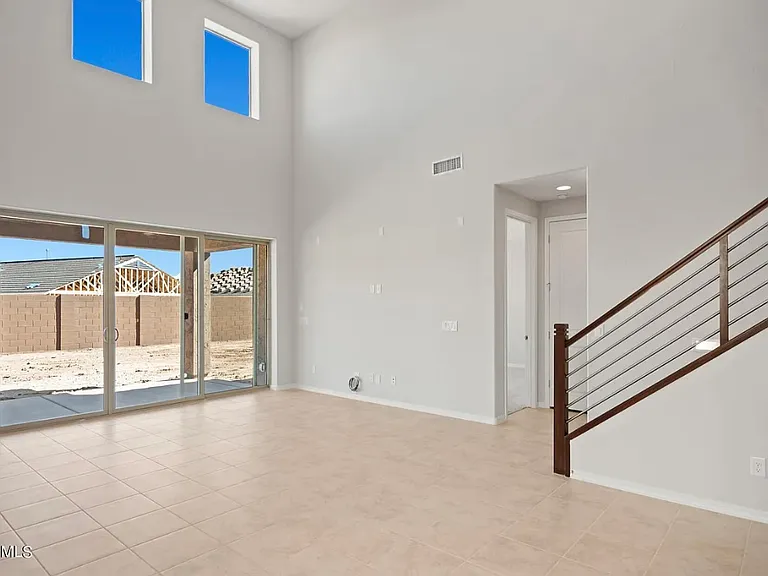 32325 N Vernal Ln — Photo 10