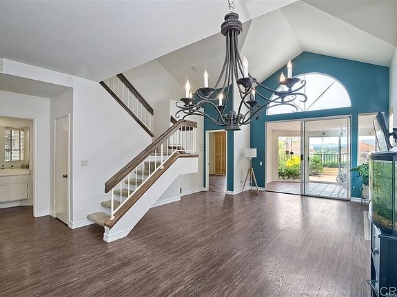 3rd image of 2418 Eagle Crest Ln