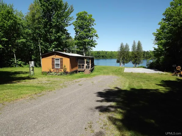 31860 Keweenaw Pass Rd, Lake Linden, MI 49945