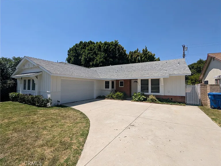 6829 McLennan Ave — Photo 36