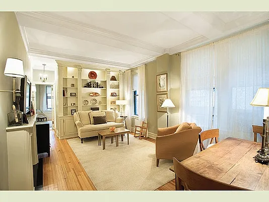 Sold by Stribling | media 18