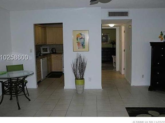5th image of 2840 NE 14th St #111A