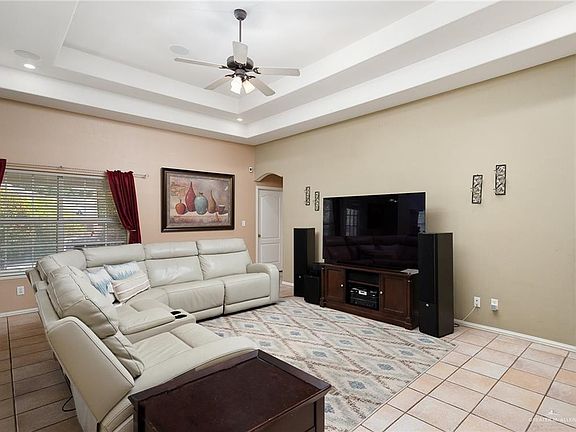 3rd image of 3820 Warbler Ave