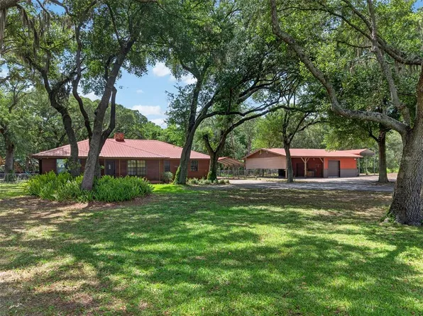 1250 Saint Anne Shrine Rd, Lake Wales, FL 33898