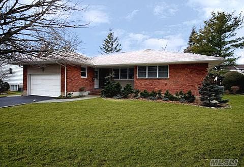 1st image of 36 Ursula Dr