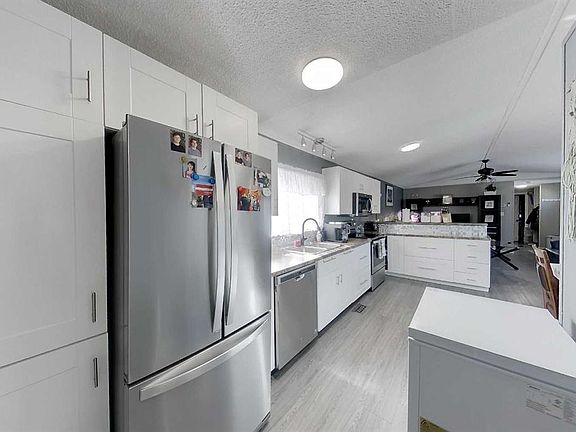 4th image of 404 6th Ave NW #130