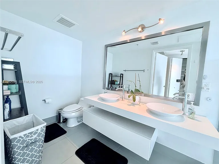 92 SW 3rd St #4311 — Photo 30