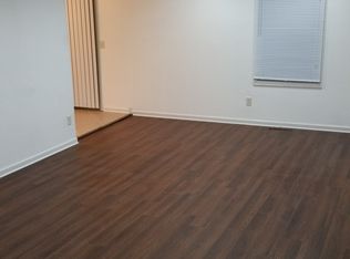 235 S 1st St, Dekalb, IL 60115