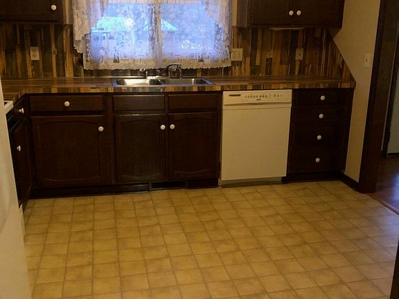 5th image of 525 Carolina St