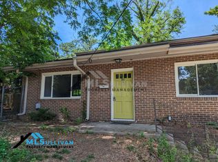 911 Fiske St, Durham, NC 27703