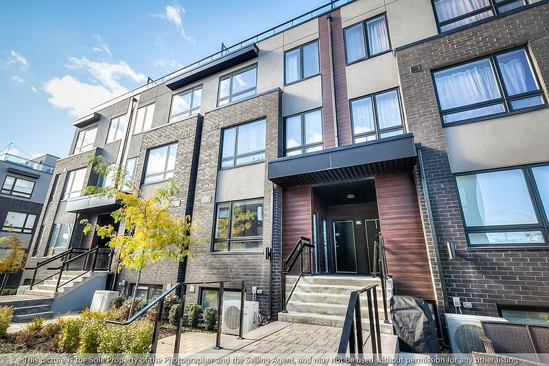 Toronto Townhouse for rent - 2 Bedrooms — photo 18