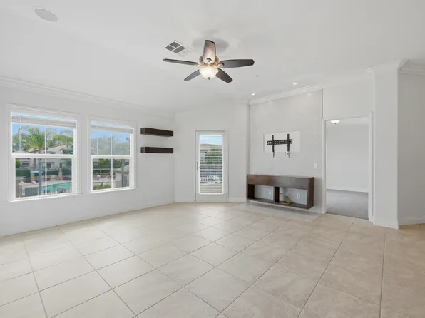 25164 Meadow Walk St Unit 2, Murrieta, CA 92562