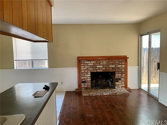 3rd image of 15277 Murray Ave