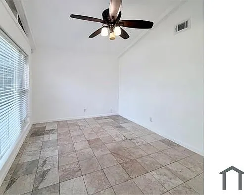 618 Sulphur St — Photo 4