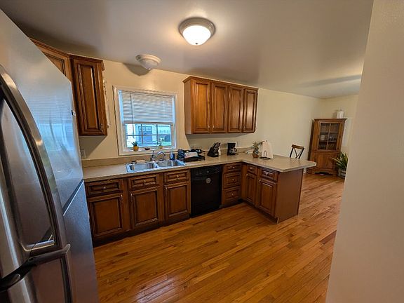 4th image of 468 Mitchell Ave #Hag