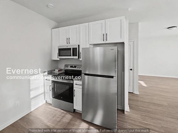 3rd image of 404 S 12th St