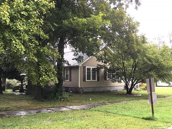 2nd image of 242 Missouri St