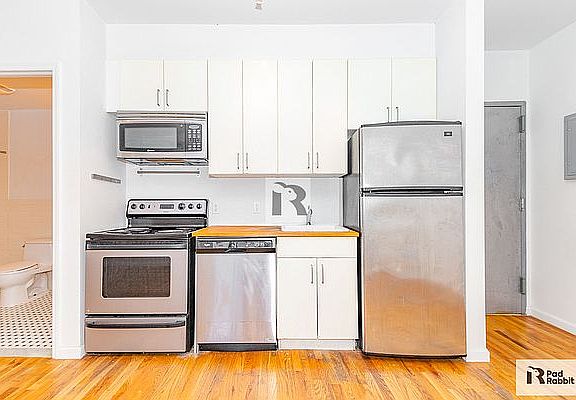 3rd image of 314 Melrose St #3A