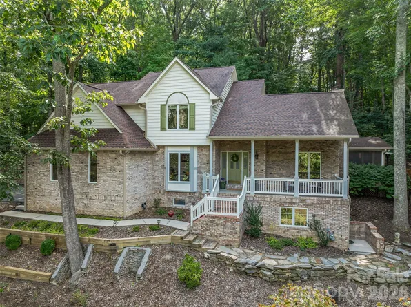 105 Galloway Dr, Asheville, NC 28803