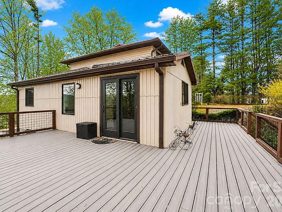 3rd image of 623 Owensby Rd