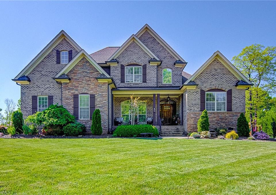 1st image of 8102 Moores Mill Ct