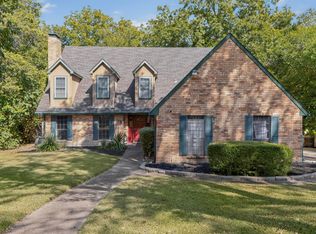 277 Creekwood Dr, Lancaster, TX 75146