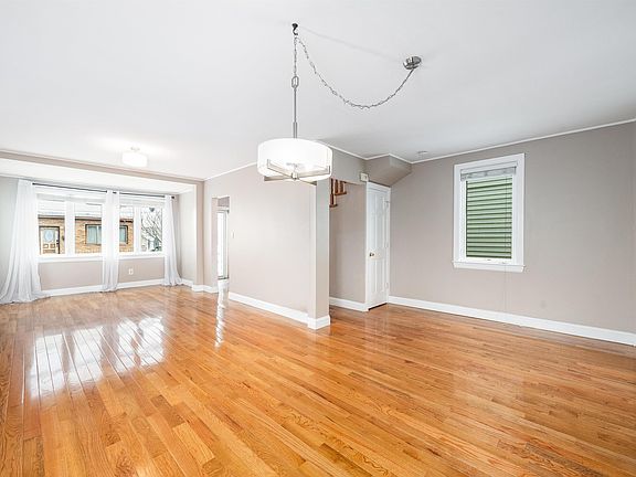 2nd image of 46 E 16th St #A