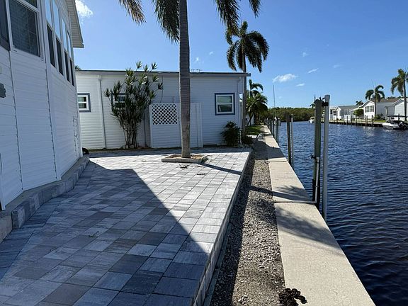 4th image of 318 Pier C