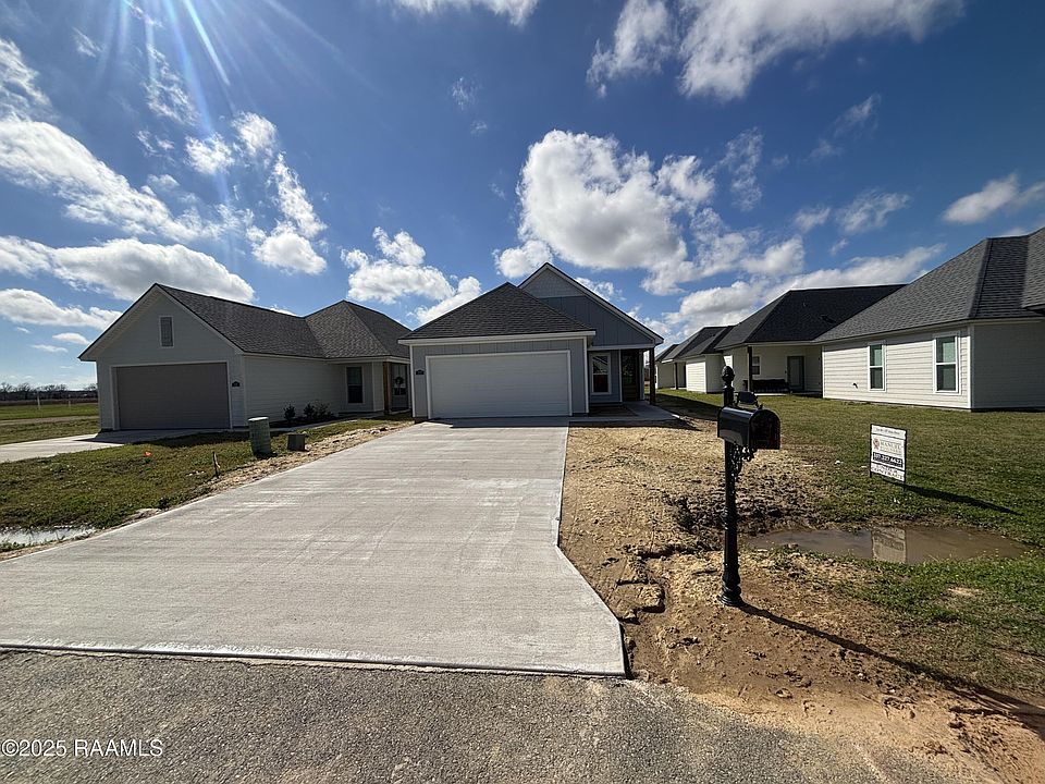 1st image of 117 Anza Dr