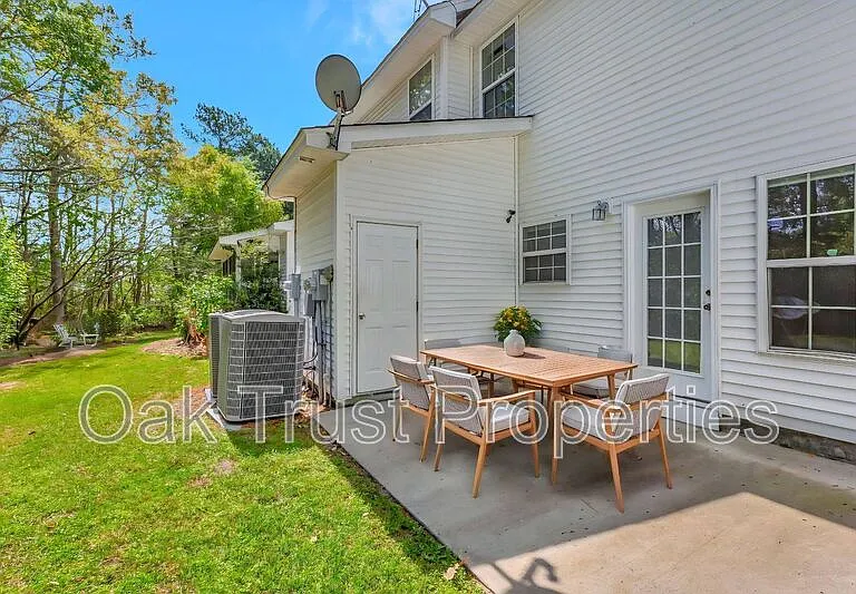 126 Tuscany Ct — Photo 30