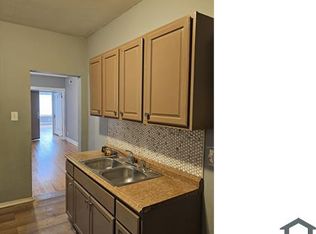 10055 S State St #1, Chicago, IL 60628