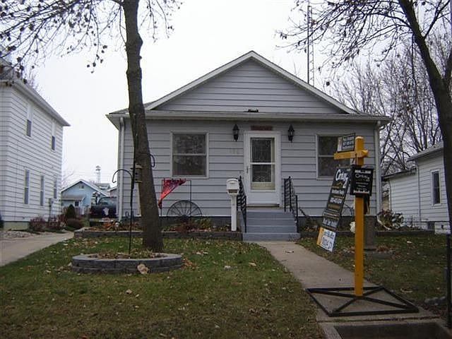 1st image of 128 6th Ave S