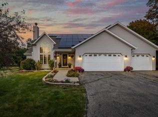 517 S Elizabeth St, Whitewater, WI 53190