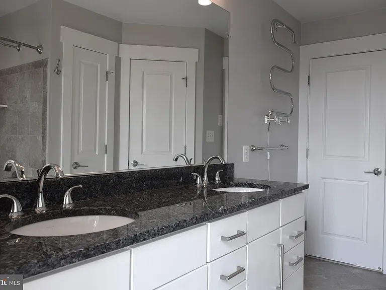22447 Verde Gate Ter — Photo 42