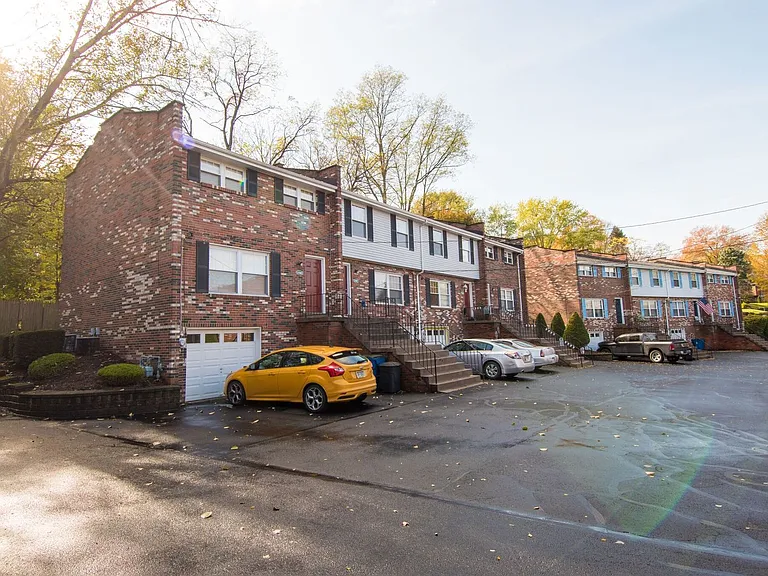 450 Mower Dr #C — Photo 11