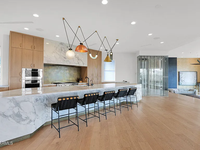 5632 N Camelback Canyon Dr — Photo 3